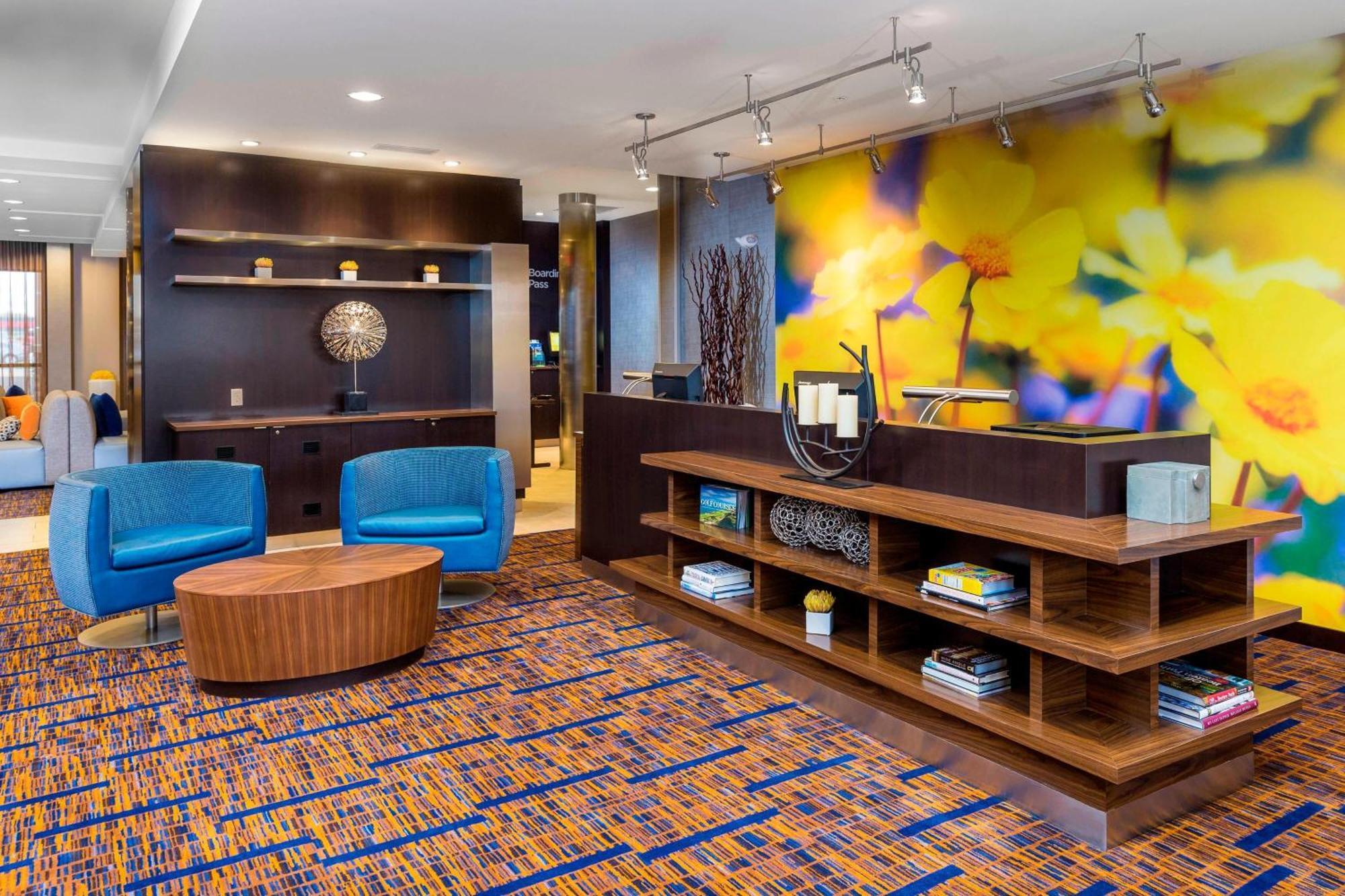 Courtyard By Marriott Bismarck North Hotel Eksteriør billede