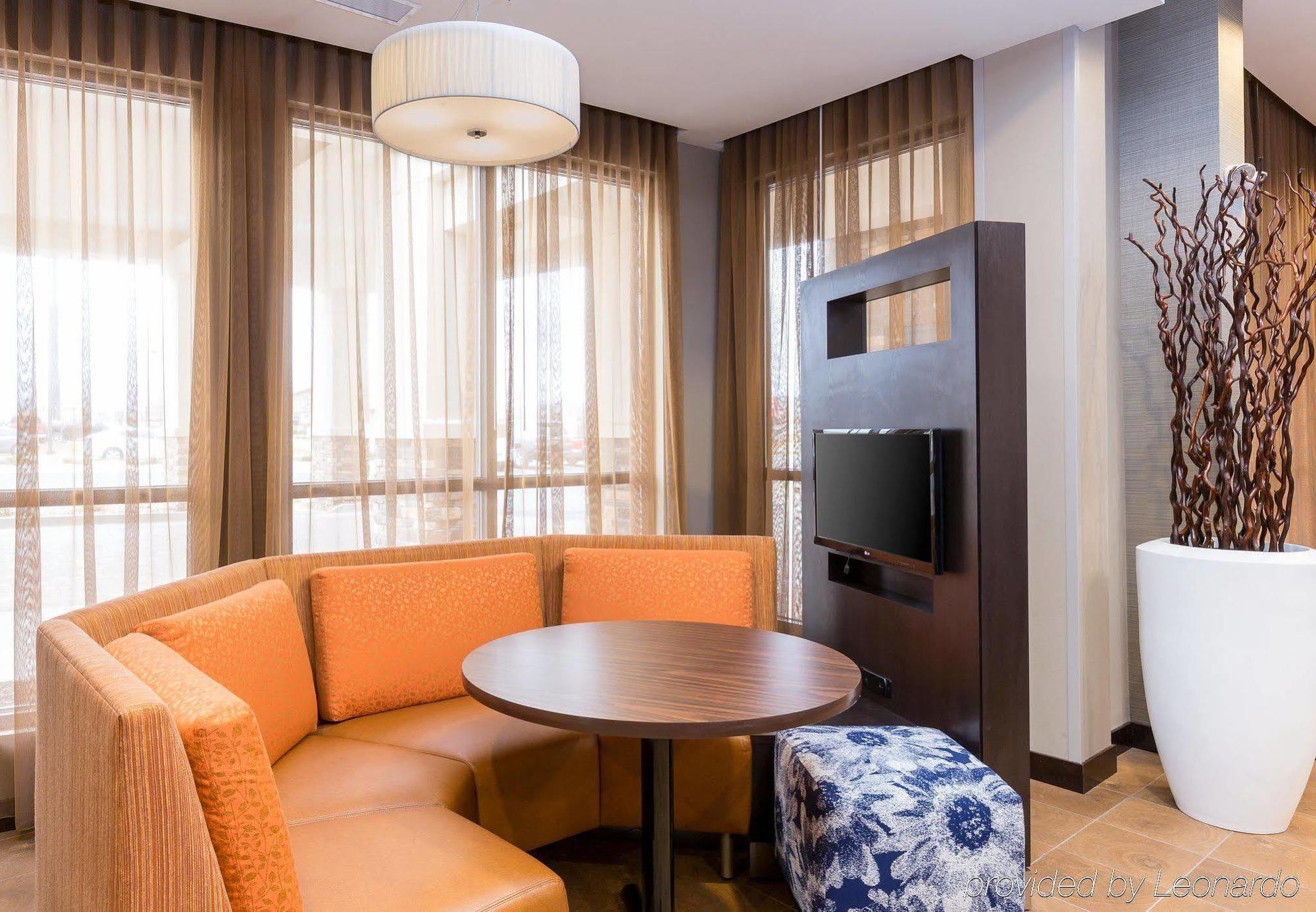 Courtyard By Marriott Bismarck North Hotel Eksteriør billede